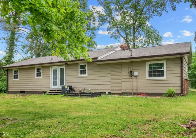 5th image of 5302 W Quan Wae Dr, Columbus, IN 47201 | MLS# 22100869