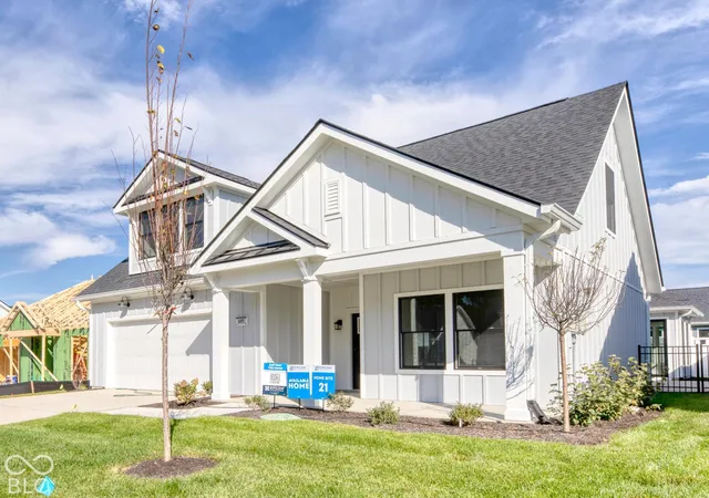 Photo 3 of Single family home for sale at 16195 Quarter Pole Ln, Westfield, IN 46074 | MLS# 22100911 | Listing updated on 2026-10-26