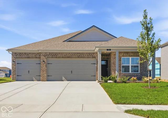 Photo 1 of Single family home for sale at 232 Aster Way, Greenfield, IN 46140 | MLS# 22100939 | Listing updated on 2026-10-06