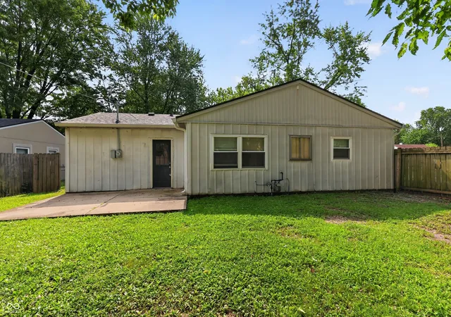 3rd image of 9920 Kramer Ct, Indianapolis, IN 46235 | MLS# 22100984