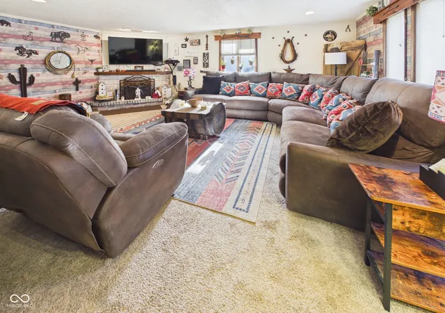 4th image of 318 Vasbinder Dr, Anderson, IN 46017 | MLS# 22100999