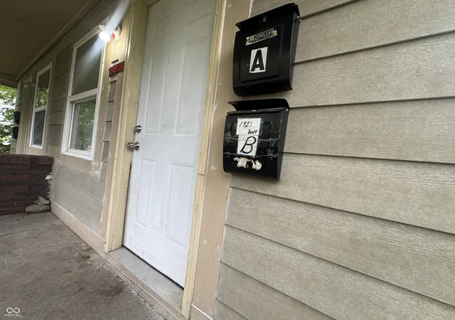 3rd image of 1921 N Lasalle St, Indianapolis, IN 46218 | MLS# 22101023