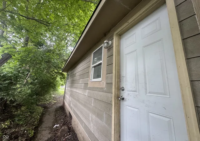 5th image of 1921 N Lasalle St, Indianapolis, IN 46218 | MLS# 22101023