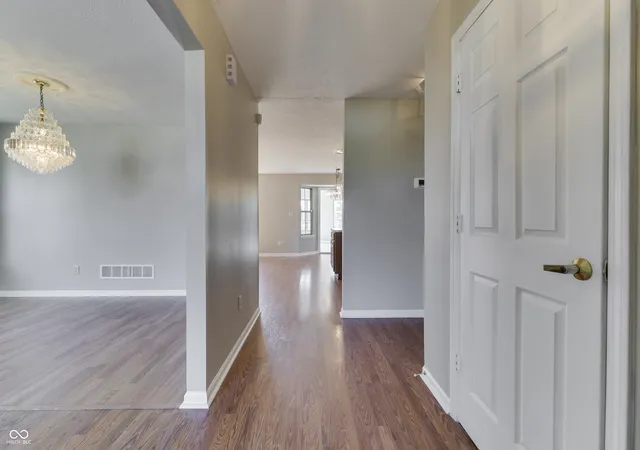4th image of 7711 Germander Ln, Indianapolis, IN 46237 | MLS# 22101027
