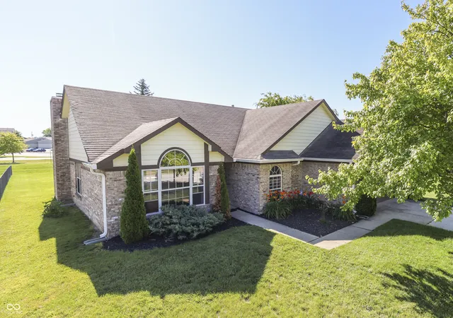 52nd image of 7711 Germander Ln, Indianapolis, IN 46237 | MLS# 22101027