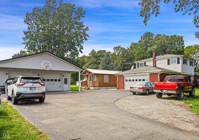 Homes for sale in Roachdale, IN | 10640 N County Road 250 E, Roachdale, IN 46172 | MLS# 22101054