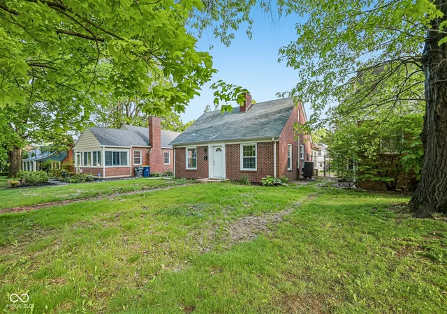 4th image of 1230 Kessler Boulevard East Dr, Indianapolis, IN 46220 | MLS# 22101059