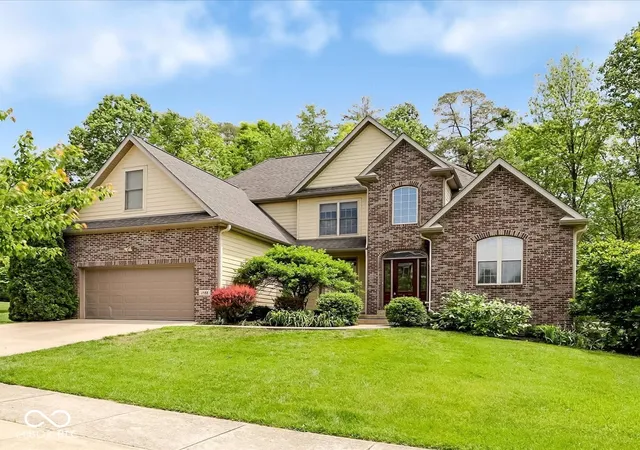 1st image of 1588 S Andrew Cir, Bloomington, IN 47401 | MLS# 22101063