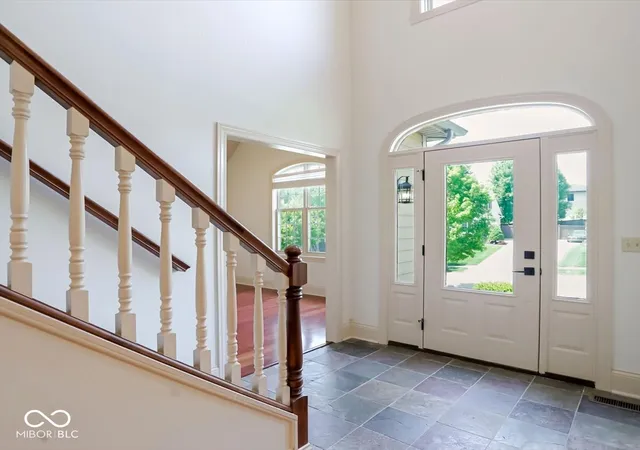 3rd image of 1588 S Andrew Cir, Bloomington, IN 47401 | MLS# 22101063