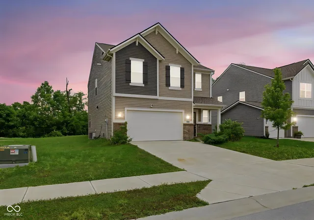 Photo 1 of Single family home for sale at 3684 Locust Dr, Danville, IN 46122 | MLS# 22101072 | Listing updated on 2026-07-26