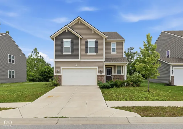 Photo 3 of Single family home for sale at 3684 Locust Dr, Danville, IN 46122 | MLS# 22101072 | Listing updated on 2026-07-26
