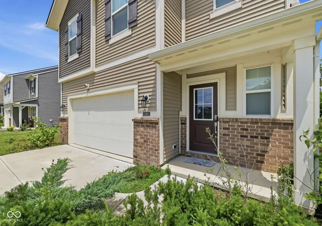 Photo 4 of Single family home for sale at 3684 Locust Dr, Danville, IN 46122 | MLS# 22101072 | Listing updated on 2026-07-26