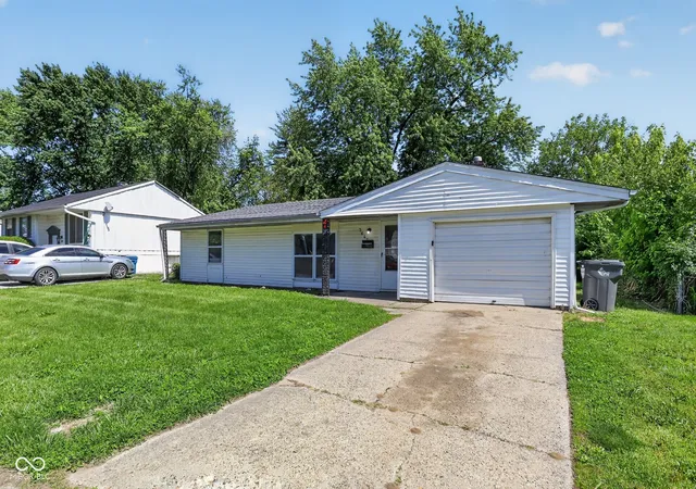 Photo 1 of Sale Pending at 3645 Ireland Dr, Indianapolis, IN 46235 | MLS# 22101073 | Listing updated on 2026-09-07