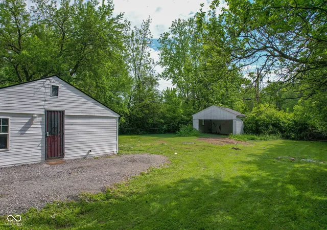 Photo 4 of Single family home for sale at 3341 N Downey Ave, Indianapolis, IN 46218 | MLS# 22101075 | Listing updated on 2026-09-18
