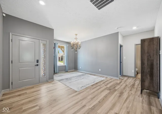 4th image of 5722 Arctic Run Dr, Noblesville, IN 46062 | MLS# 22101083