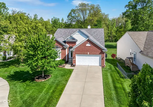 2nd image of 13934 Canonbury Wy, Fishers, IN 46037 | MLS# 22101092