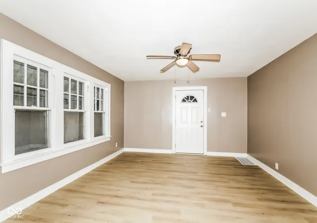 3rd image of 3006 Noble St, Anderson, IN 46016 | MLS# 22101096