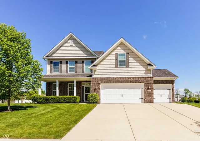 1st image of 11888 Logan Hunter Trl, Noblesville, IN 46060 | MLS# 22101145