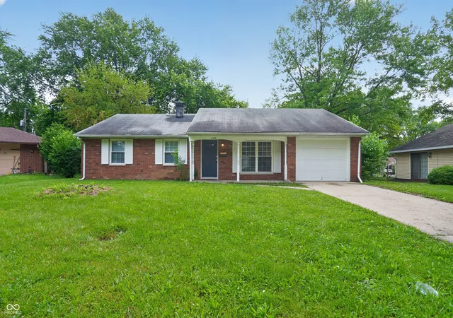 Homes for sale in Indianapolis, IN | 4105 Mellis Ct, Indianapolis, IN 46235 | MLS# 22101172