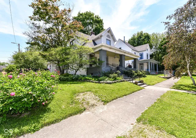 2nd image of 303 Walnut St, Greenfield, IN 46140 | MLS# 22101196