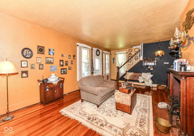 5th image of 303 Walnut St, Greenfield, IN 46140 | MLS# 22101196
