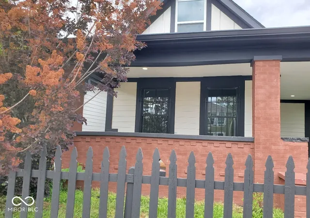 4th image of 3320 E New York St, Indianapolis, IN 46201 | MLS# 22101212