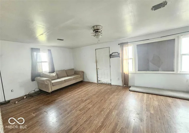4th image of 2334 Poplar St, Anderson, IN 46012 | MLS# 22101234