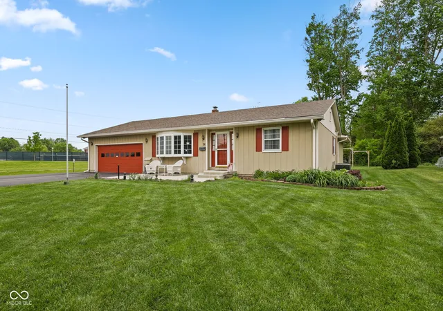 3rd image of 24 Morning Dr, Franklin, IN 46131 | MLS# 22101257