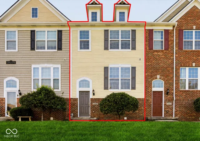 1st image of 12696 Tamworth Dr, Fishers, IN 46037 | MLS# 22101267