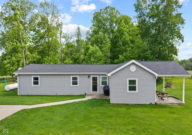 Homes for sale in Scipio, IN | 8000 N County Road 380 W, Scipio, IN 47273 | MLS# 22101328