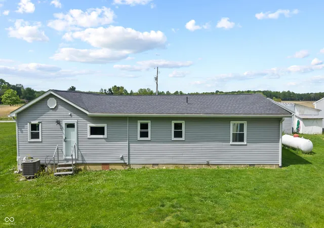 Homes for sale in Scipio, IN | 8000 N County Road 380 W, Scipio, IN 47273 | MLS# 22101328