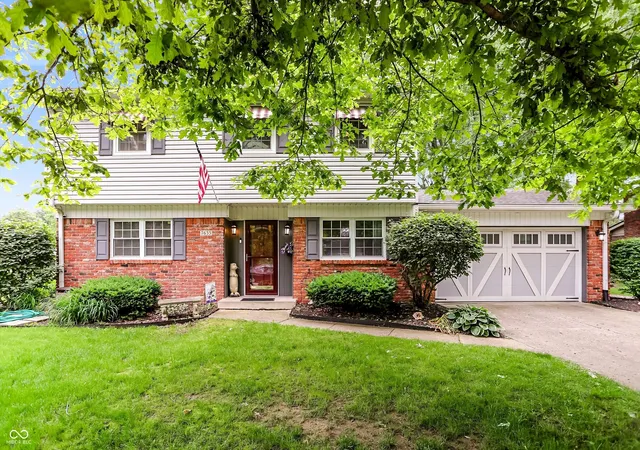 2nd image of 7633 Singleton St, Indianapolis, IN 46227 | MLS# 22101358