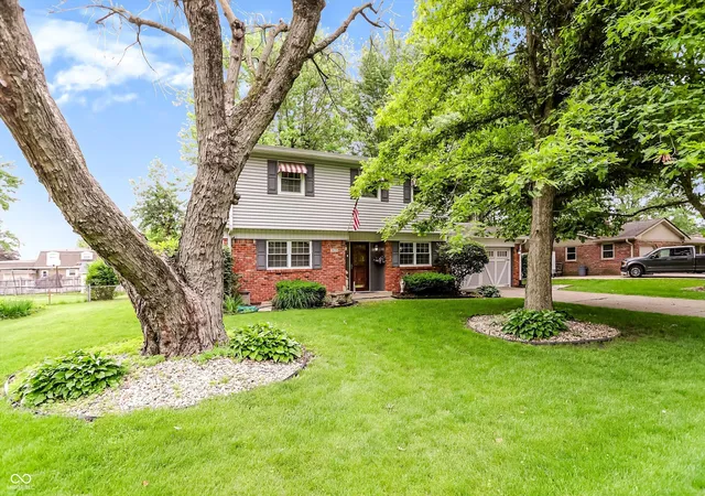 3rd image of 7633 Singleton St, Indianapolis, IN 46227 | MLS# 22101358