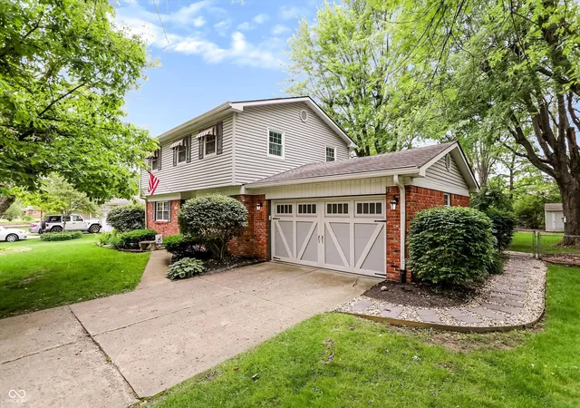 5th image of 7633 Singleton St, Indianapolis, IN 46227 | MLS# 22101358