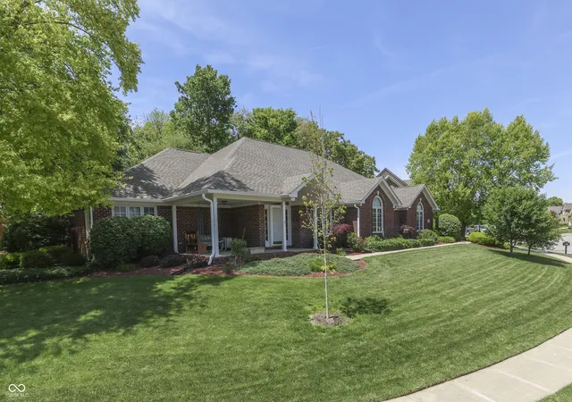Homes for sale in Indianapolis, IN | 7718 Ashtree Dr, Indianapolis, IN 46259 | MLS# 22101363