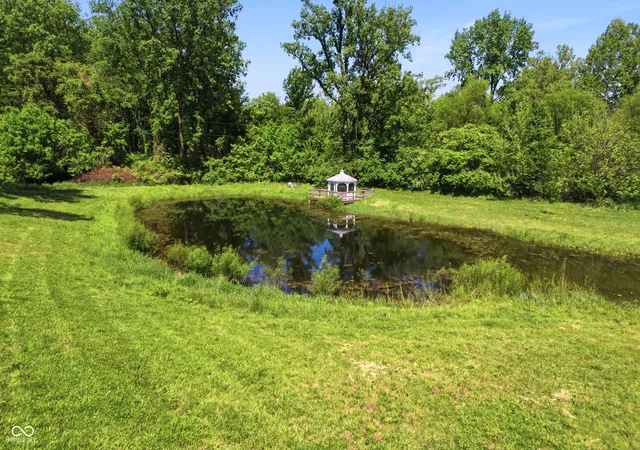 17th image of 2021 Old State Road 37, Greenwood, IN 46143 | MLS# 22101440