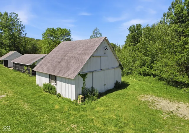 5th image of 2021 Old State Road 37, Greenwood, IN 46143 | MLS# 22101440