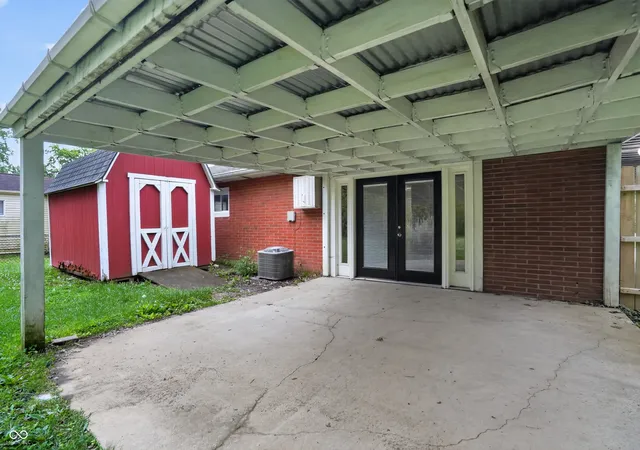 2nd image of 2243 N Bolton Ave, Indianapolis, IN 46218 | MLS# 22101490