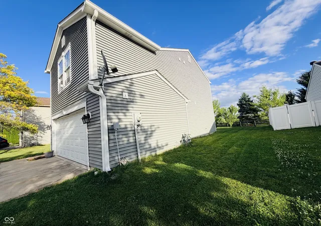 5th image of 10879 Parker Dr, Indianapolis, IN 46231 | MLS# 22101526