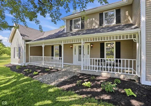 Homes for sale in Indianapolis, IN | 6336 N Carroll Rd, Indianapolis, IN 46235 | MLS# 22101537