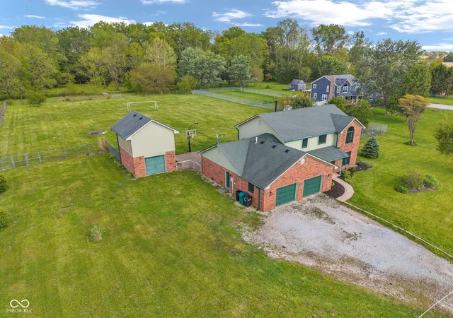 Homes for sale in Coatesville, IN | 5593 S County Road 400 W, Coatesville, IN 46121 | MLS# 22101554