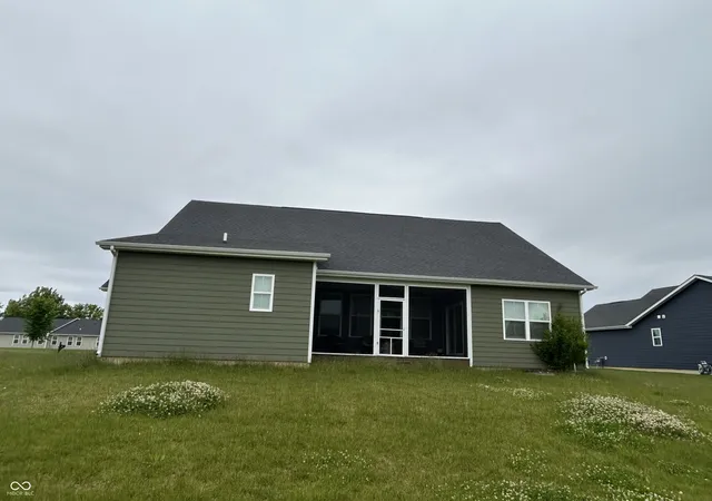 3rd image of 298 Larimar Dr, Whiteland, IN 46184 | MLS# 22101586