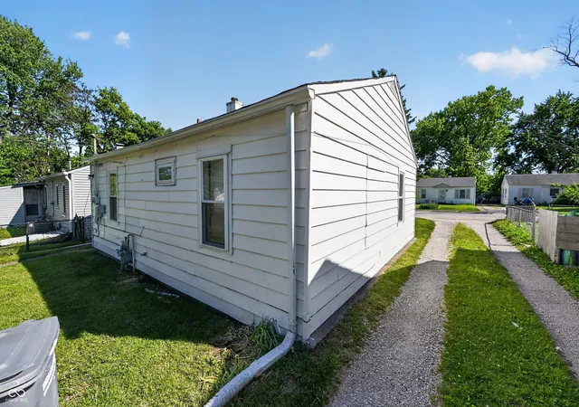 4th image of 5936 Shimer Ave, Indianapolis, IN 46219 | MLS# 22101641
