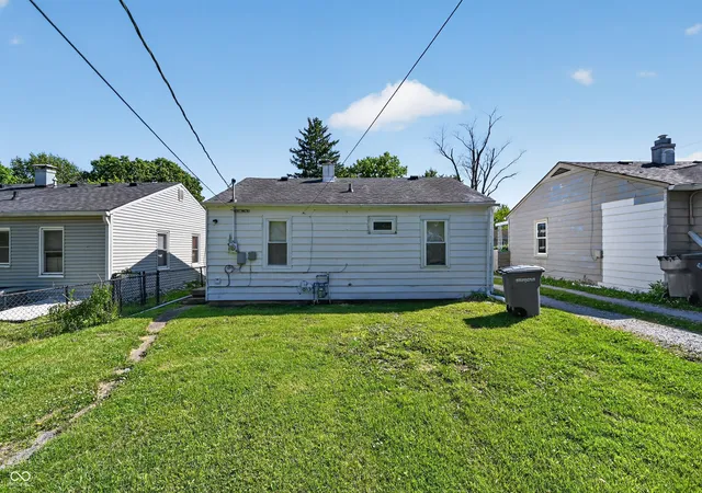 5th image of 5936 Shimer Ave, Indianapolis, IN 46219 | MLS# 22101641