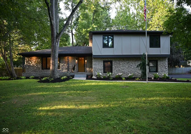Photo 2 of Single family home for sale at 569 King Dr, Indianapolis, IN 46260 | MLS# 22101655 | Listing updated on 2026-09-05
