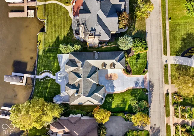 Photo 4 of Sale Pending at 9138 Nautical Watch Dr, Indianapolis, IN 46236 | MLS# 22101656 | Listing updated on 2026-10-05