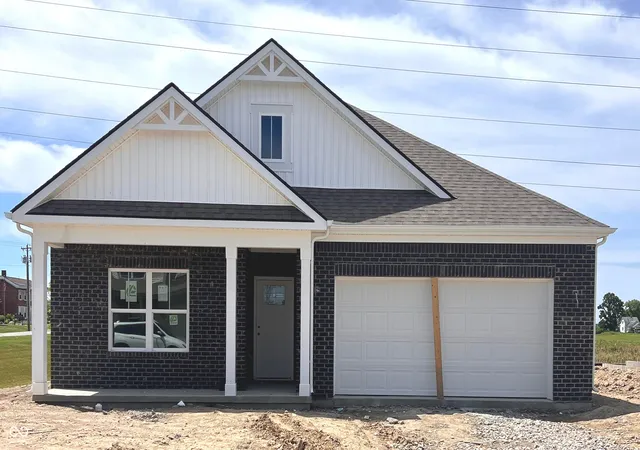 Homes for sale in Franklin, IN | 1185 Blackstone Ave, Franklin, IN 46131 | MLS# 22101739
