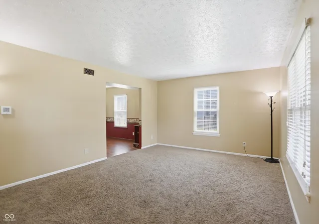 5th image of 6723 Silver Tree Dr, Indianapolis, IN 46236 | MLS# 22101766