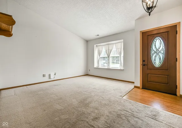 2nd image of 8632 N Burbrink Dr, Columbus, IN 47201 | MLS# 22101790