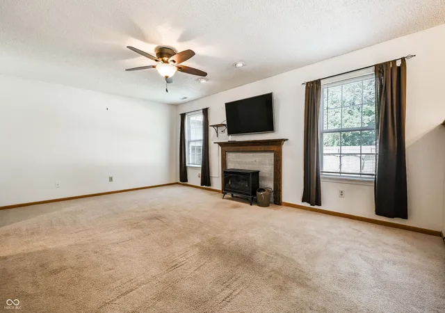 4th image of 8632 N Burbrink Dr, Columbus, IN 47201 | MLS# 22101790